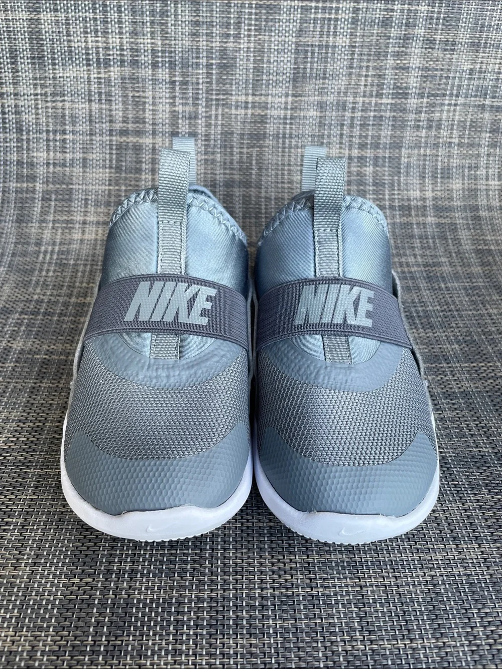 Nike Kids Flex Runner 4 Slip-On Sneakers Gray White Active Shoes Size 9